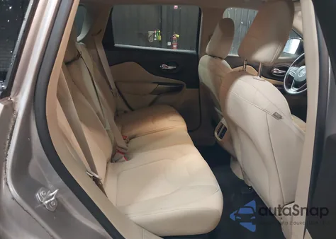 2020 Jeep Cherokee Latitude 4X4 from USA, damaged, VIN 1C4PJMCB3LD516317